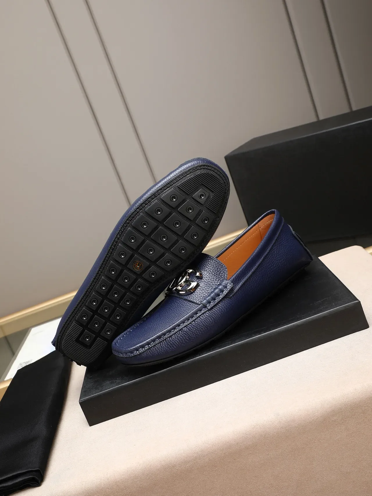 Navy Peppled Leather Buckle Loafer 4