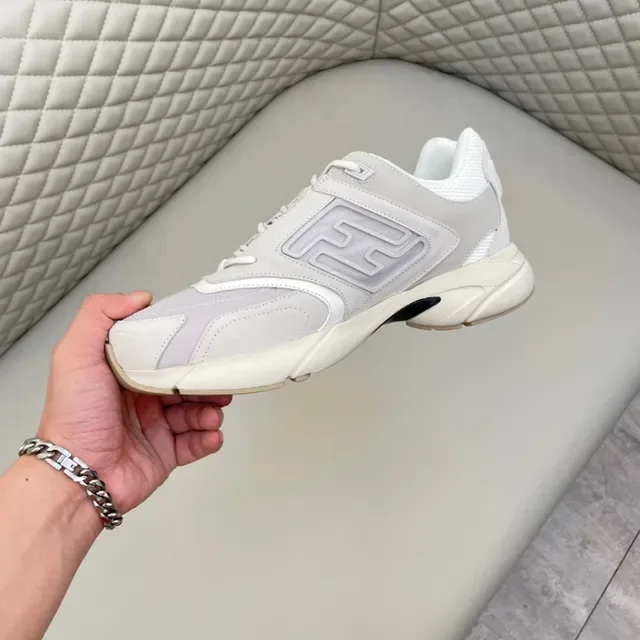 Chaussure Lifestyle Neutre Monocromatique Chunky 4