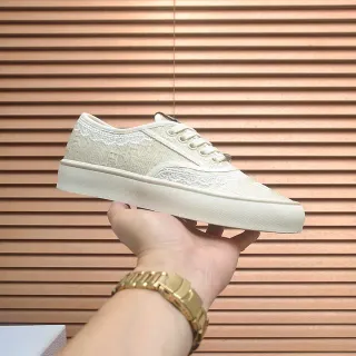 Off-White حذاء رياضي من النسيج مع تطريم الرباط