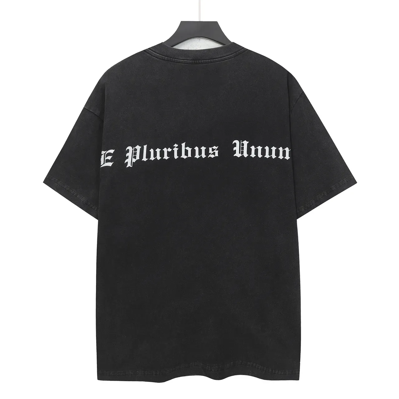 Oversized Washed Black Graphic Skull and Roses T-Shirt 3