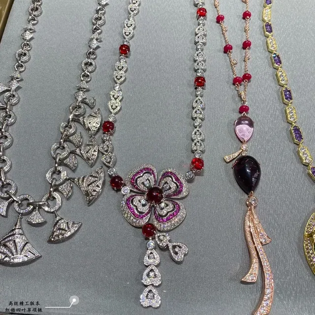 Red Silver Floral Pendant Heart Motifs Necklace 4