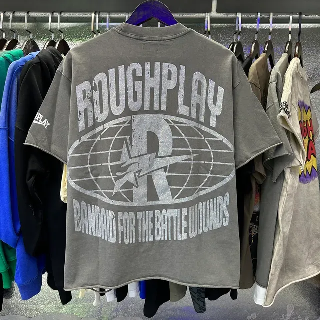 ROUGH Camiseta cinza oversized desgastada com estampa gráfica 6