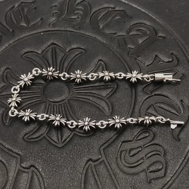 Silver Daisy Charm Link Bracelet 6