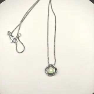 Collier Chaîne Argentée Verte Pierre Facetée Pâle