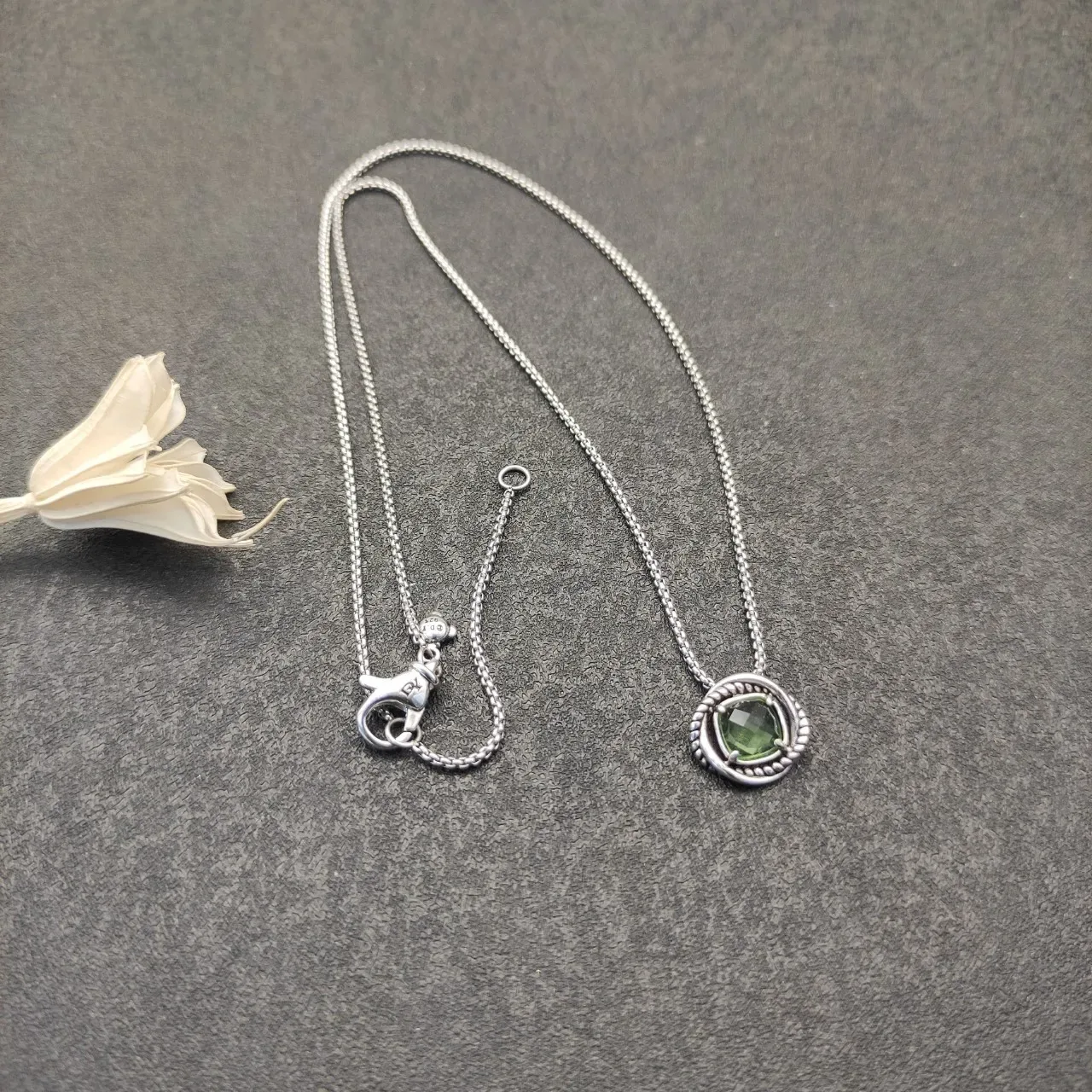 Silver Green Chain Faceted Pale Stone Necklace 9