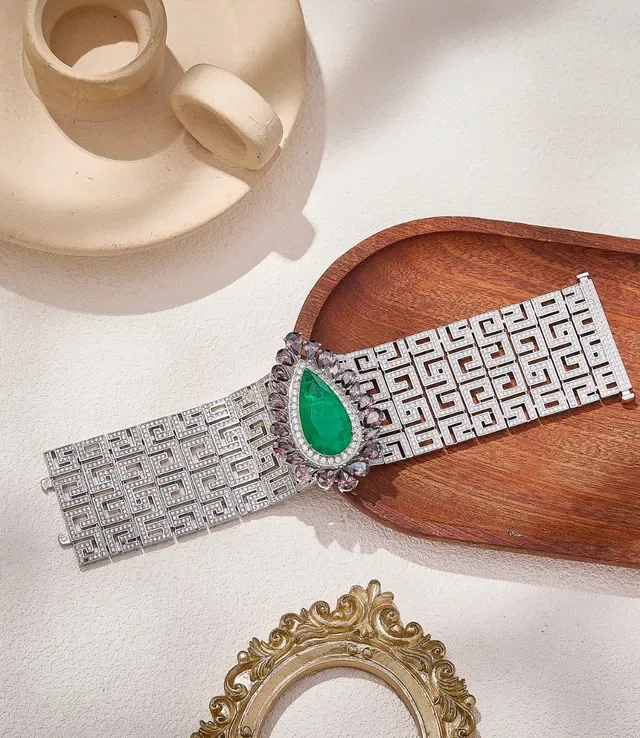 Silver Green Geometric Greek Key Motif Pavé-Set Diamond Band Bracelet 4