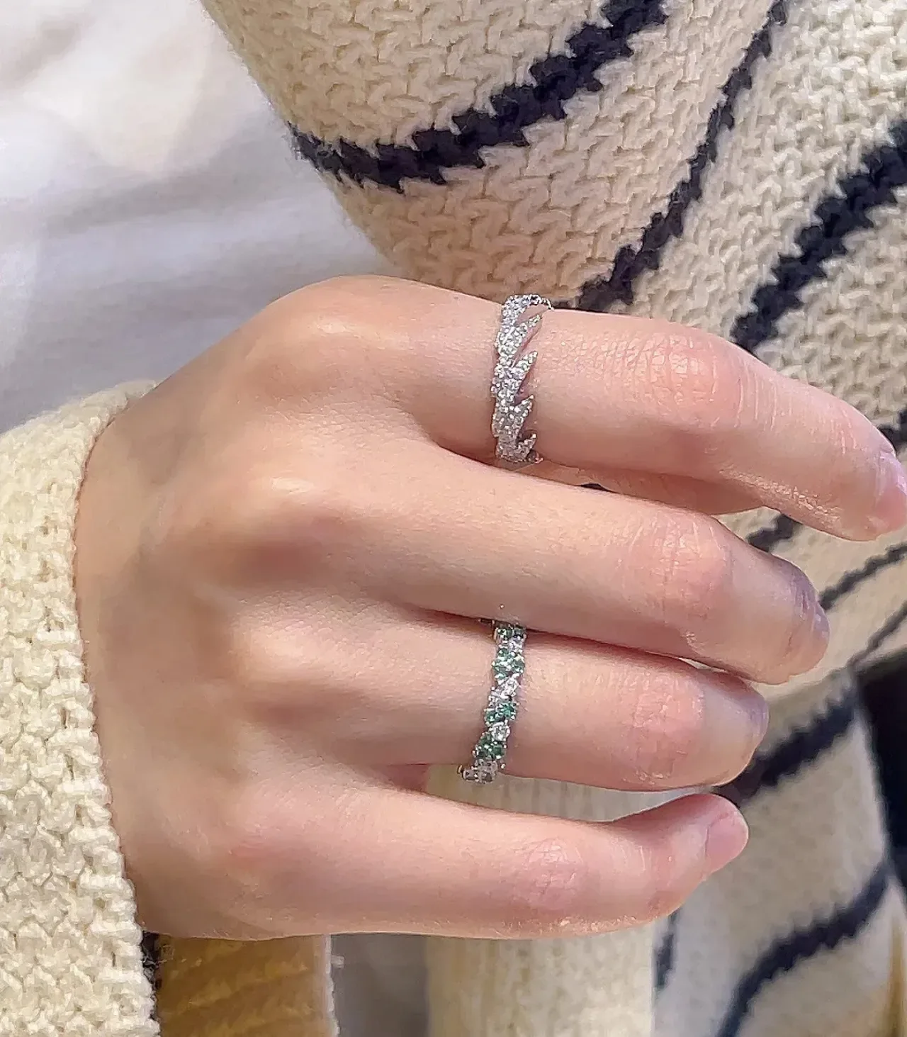 Silver-Tone Leaf Motif Pavé Ring 3