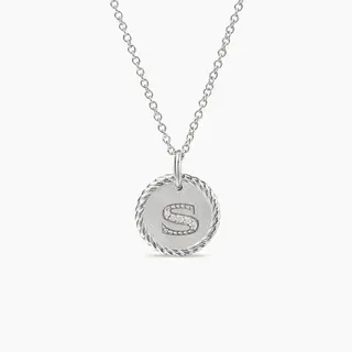 Collier avec pendentif Initial S en ton argenté et bordure de corde