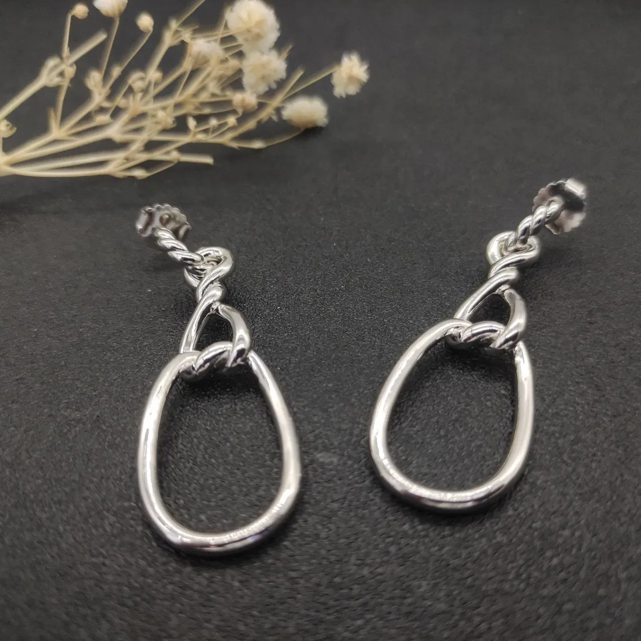 Twisted Knot Teardrop Hoop Dangling Earrings 8