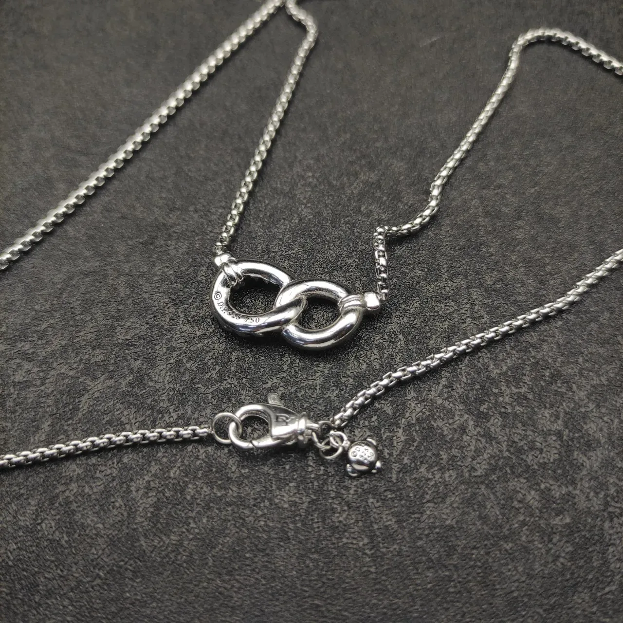 Two-Tone Interlocking Rings Pendant Necklace 7