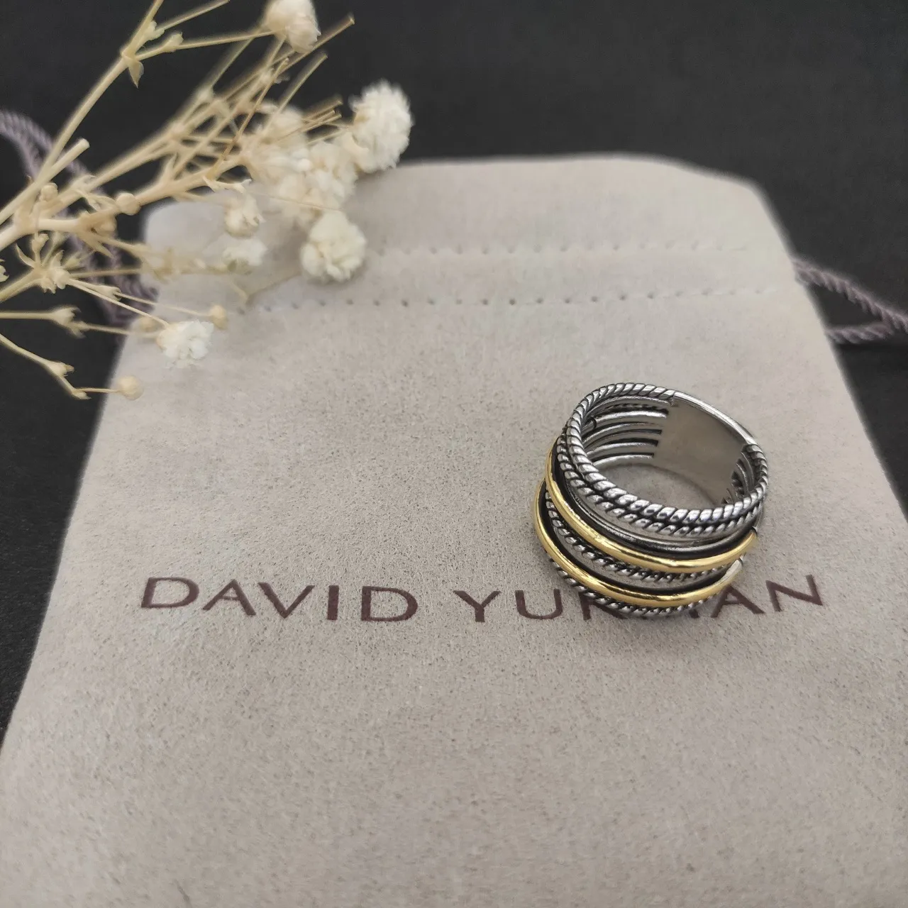 Anillo de múltiples bandas texturizado con textura de cuerda de dos tonos apilado 6