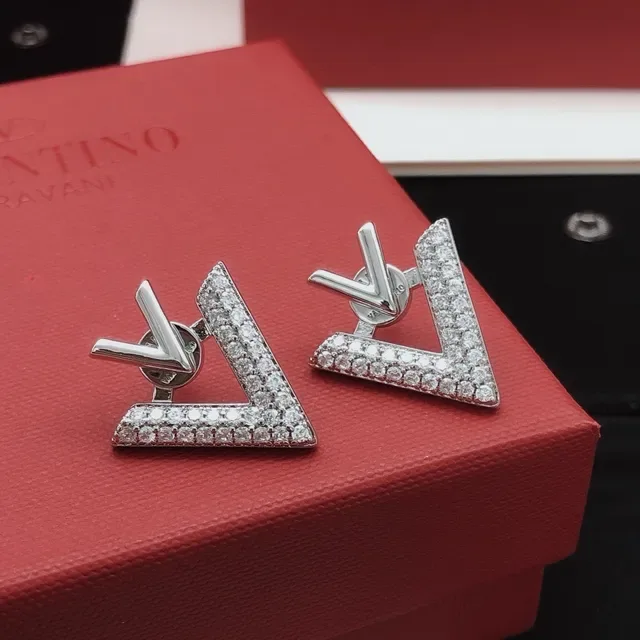 V-Shaped Pavé Stud Earrings 5