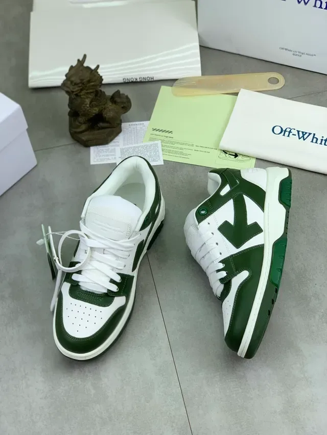 White and Dark Green Panelled Low-Top Lifestyle Sneaker 5