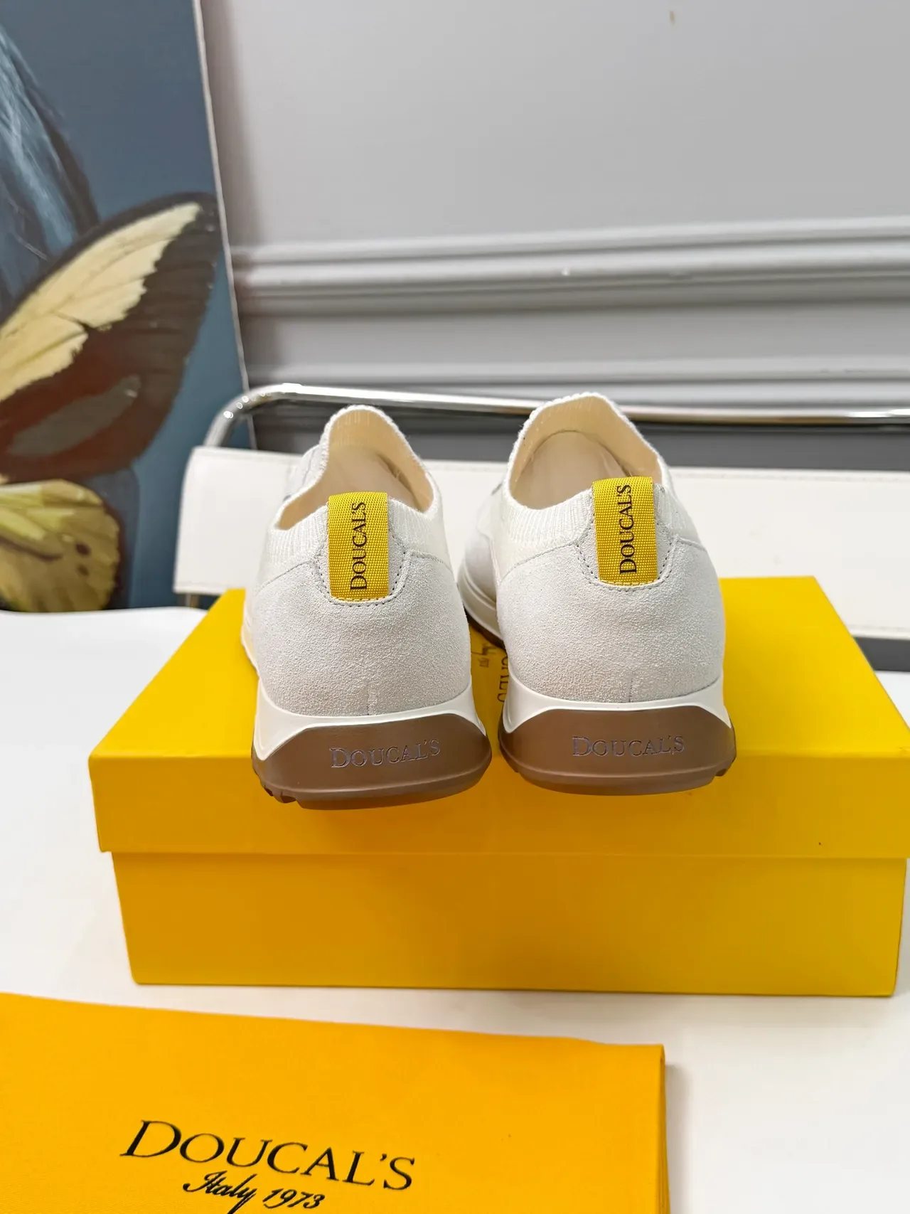 White Brown Laceless Knit Upper Textured Mesh Panels Lifestyle Sneakers 3