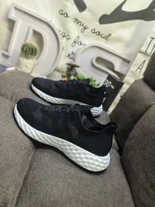 White Knit Upper Sculpted Midsole Lifestyle Sneakers 6