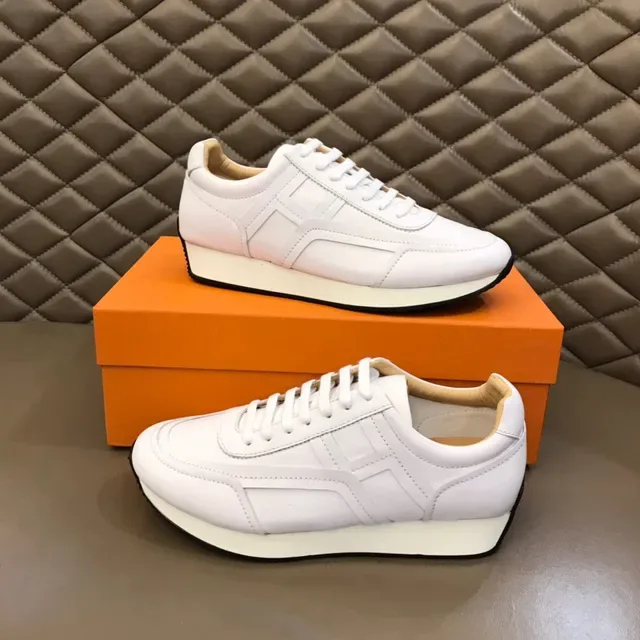 White Panelled Low-Top Lace-Up Sneaker 7