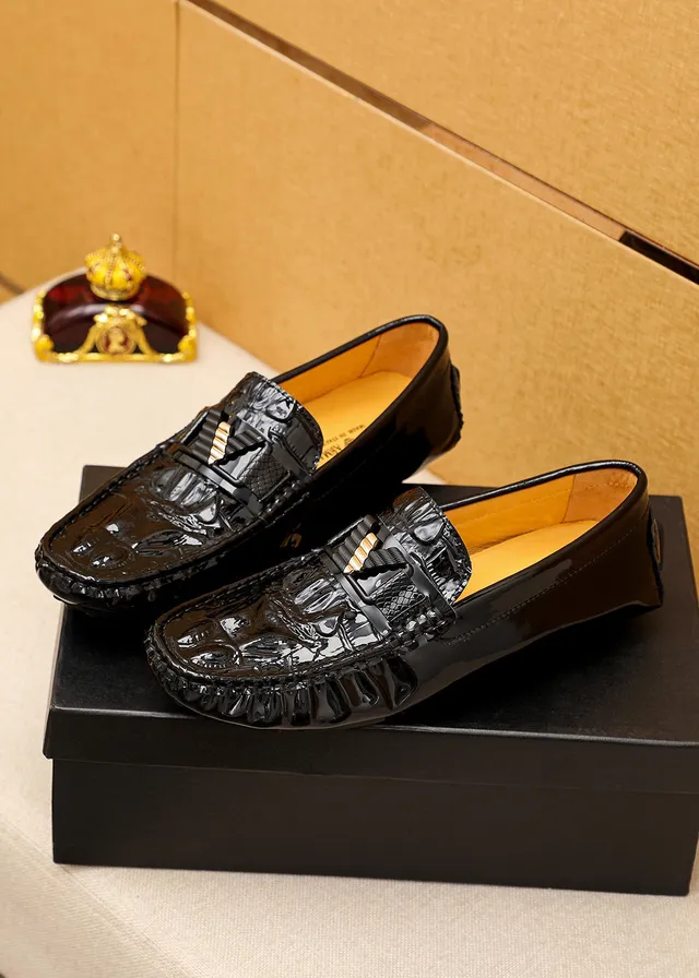 Giorgio Armani Crocodile-Embossed Patent Leather Loafers 8
