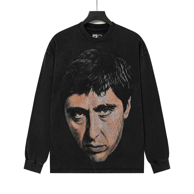 Camiseta Godspeed negro y gris lavado desgastado con gráfico de rostro fotorrealista 3