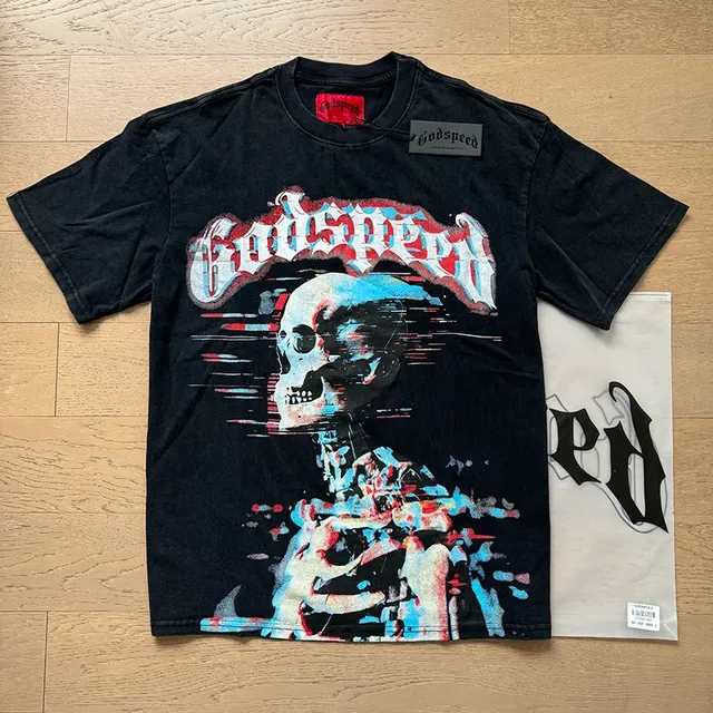 T-shirt noir Godspeed motif crâne glitch 5