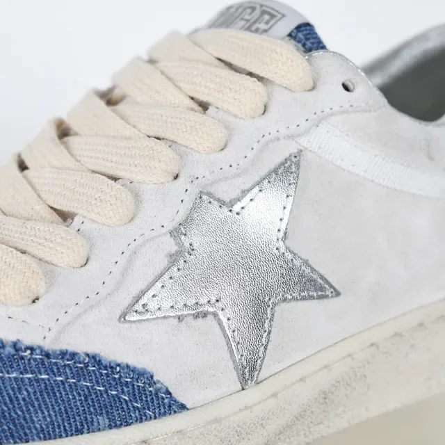 Golden Goose Super-Star حذاء أسلوب حياة من الدنيم الأبيض والأزرق المتضرر 6