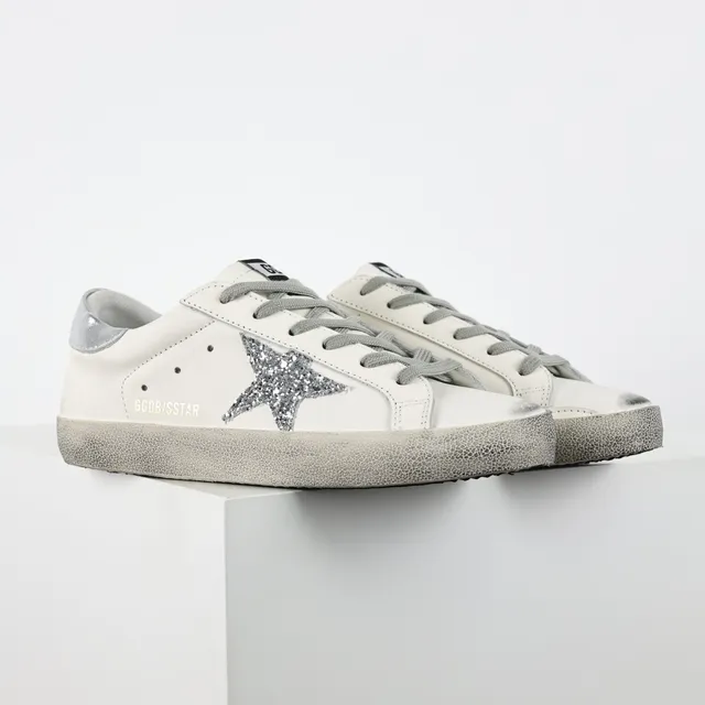 حذاء سنيكرز Lifestyle Golden Goose Superstar أبيض فضي نعل مطاطر مشقق بارش ستار لامع 3