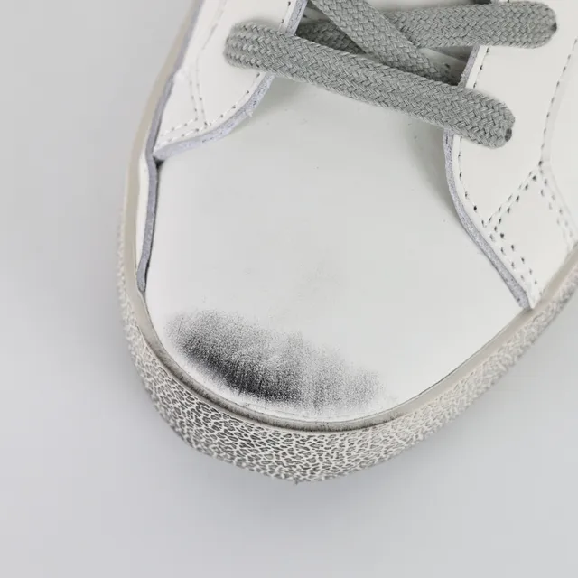 حذاء سنيكرز Lifestyle Golden Goose Superstar أبيض فضي نعل مطاطر مشقق بارش ستار لامع 5