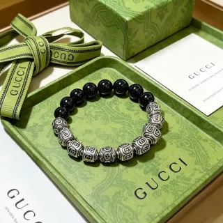 Gucci إسورة بالخرز نمط G متشابك أسود وفضي