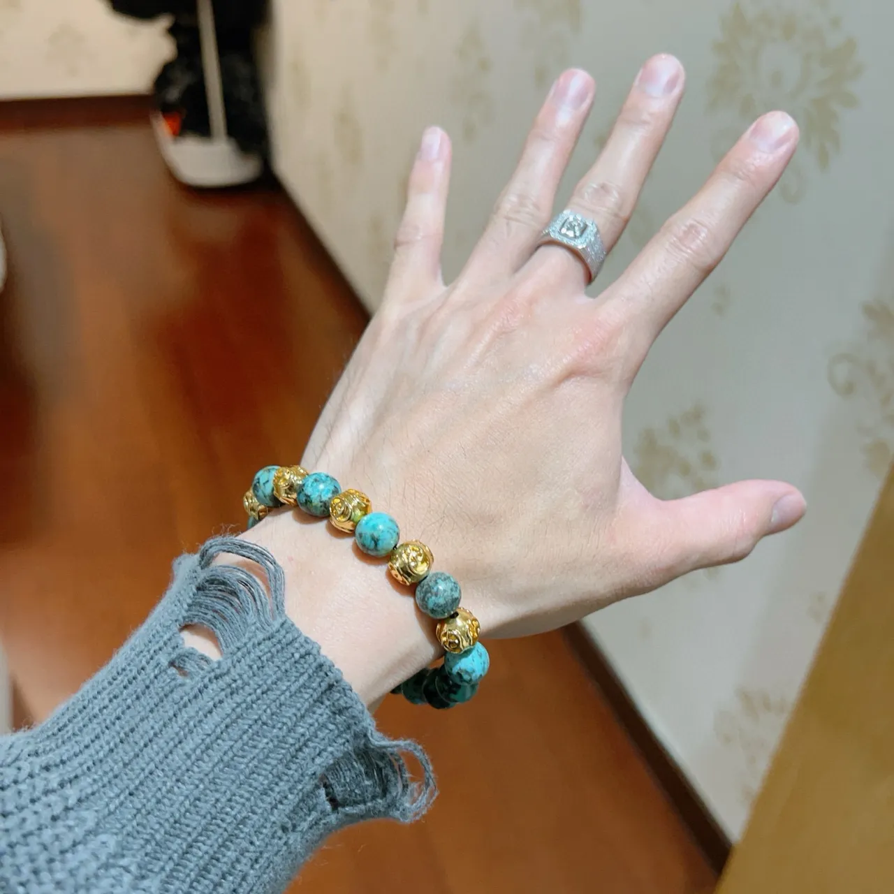 Gucci Beaded Turquoise and Gold-Tone Bracelet 7