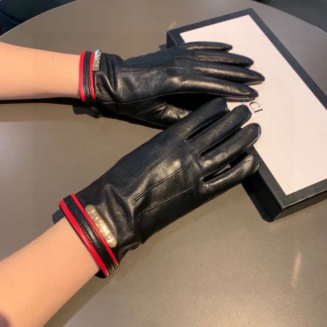 Gucci Black Red Smooth Cuff Leather Gloves 2