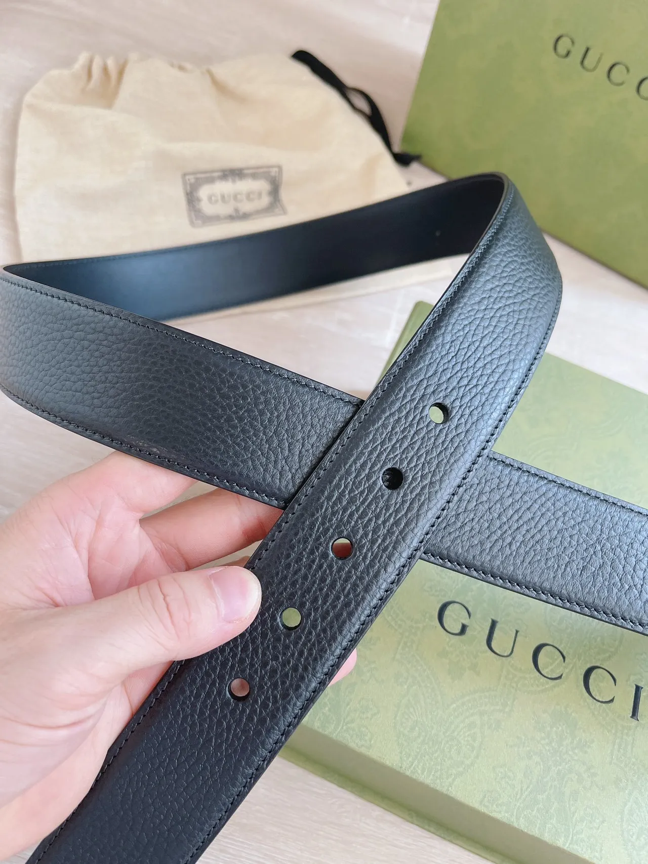 Gucci Black Silver Pebbled Rectangular Buckle Leather Belt 5