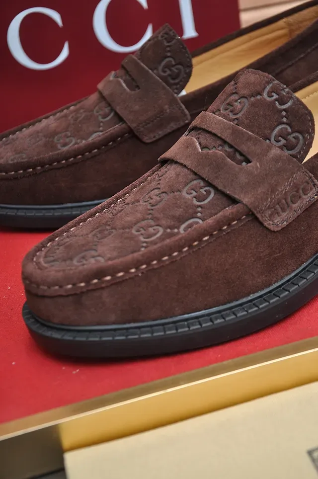 Gucci Brown Black Suede Upper Moc-Toe Stitching Loafer 2