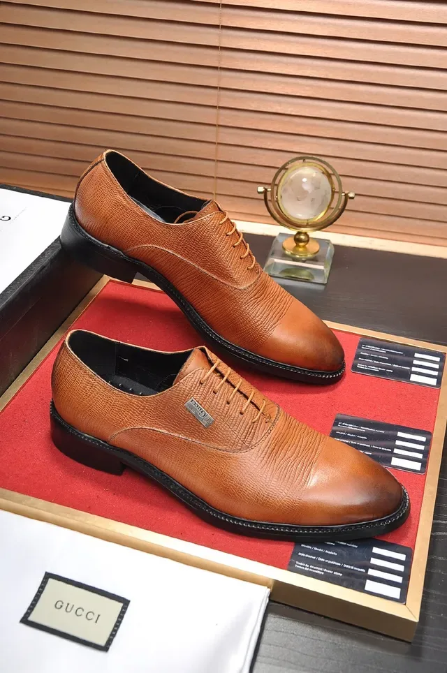 Gucci Cap-Toe लिजार्ड-टेक्स्चर्ड लेदर ऑक्सफोर्ड जूते 4