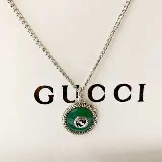 Gucci সার্কুলার ম্যালাকাইট ইন্টারলকিং জি পেন্ডেন্ট নেকলেস