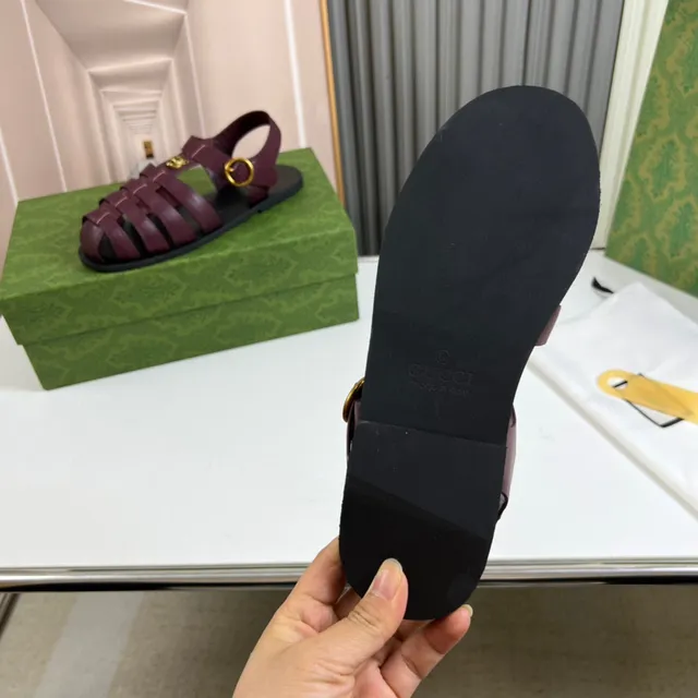 Gucci Dionysus Burdeos Oro Multi-Estras Cabeza de Tigre Hardware Sandalias Gladiator 3