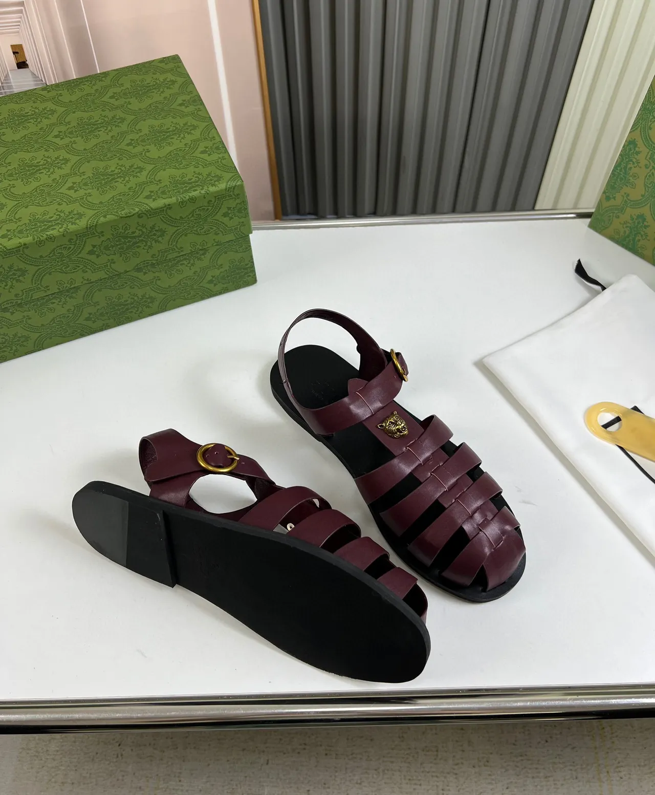 Gucci Dionysus Burdeos Oro Multi-Estras Cabeza de Tigre Hardware Sandalias Gladiator 6
