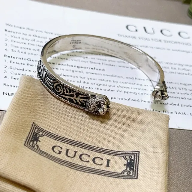 Gucci Double G Engraved Silver-Tone Cuff Bracelet 5