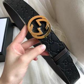 Gucci GG Marmont 黑色金色压花 monogram 互锁 G 扣头 皮革腰带