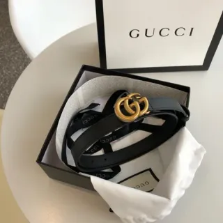 Gucci GG Marmont काला सोना Interlocking G बकल चमड़े का बेल्ट