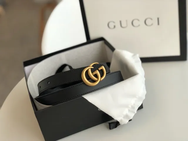 Gucci GG Marmont Noir Doré Boucle Interlocking G Ceinture en Cuir 5