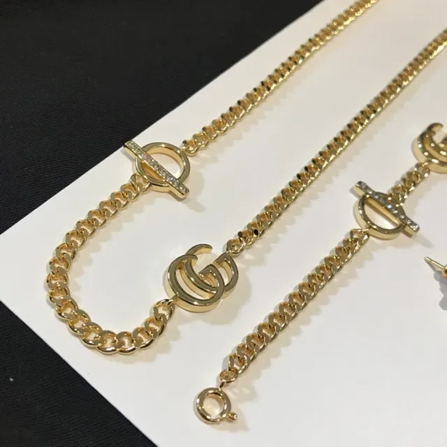 Gucci GG Marmont Cadena Curb Chain Interlocking Double-G Oro 8