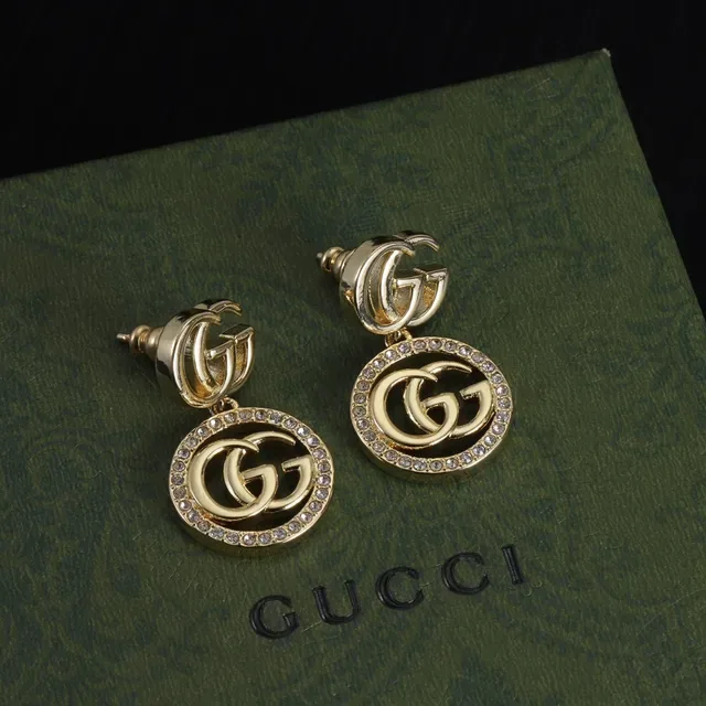 Gucci GG Marmont أقراط كريستال Pavé Interlocking GG ذهبي اللون 3