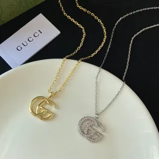 Gucci GG Marmont Interlocking G পেন্ডেন্ট নেকলেস
