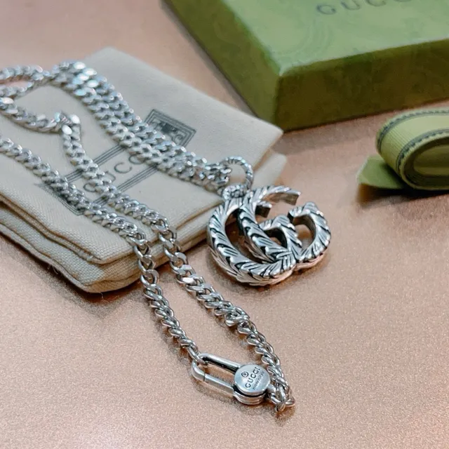 Gucci GG Marmont Interlocking G Rope Motif Collar de plata 9