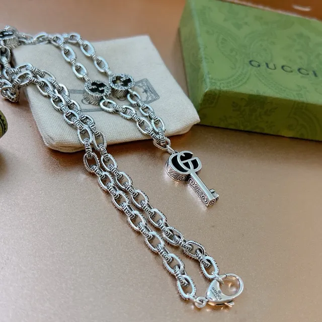 Gucci GG Marmont Key Pendant Silver-Tone Chain Necklace 2