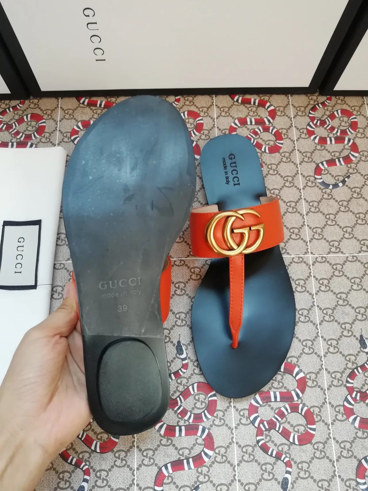 Gucci GG Marmont Naranja Azul Interlocking Hardware Correa Ancha de Cuero Sandalias Casual 5