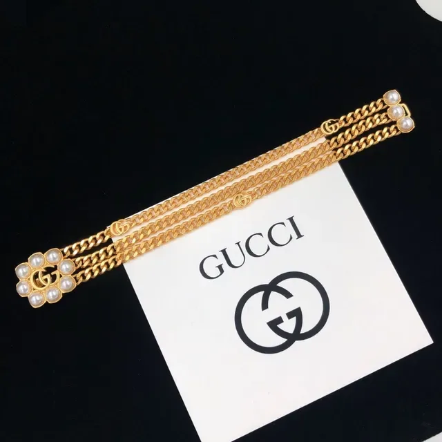 Gucci GG Marmont Colar com Corrente Dupla Dourada com Pérolas 2