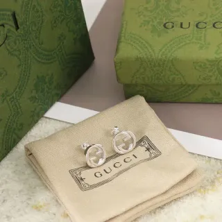 Gucci GG Marmont চাঁদী বেইজ Interlocking G Logo বৃত্তাকার স্টাড ইয়ারিংস