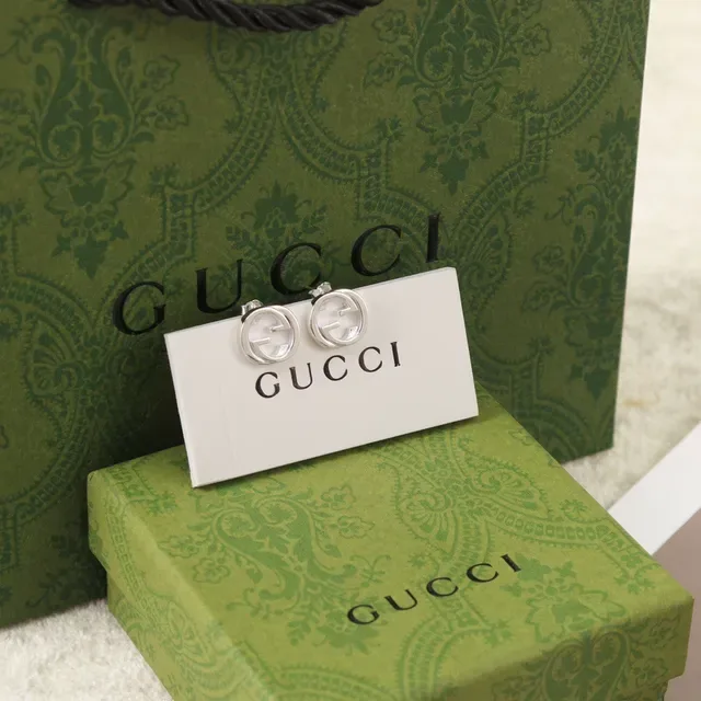 Gucci GG Marmont فضي بيج Interlocking G Logo أقراط دائرية Stud 7