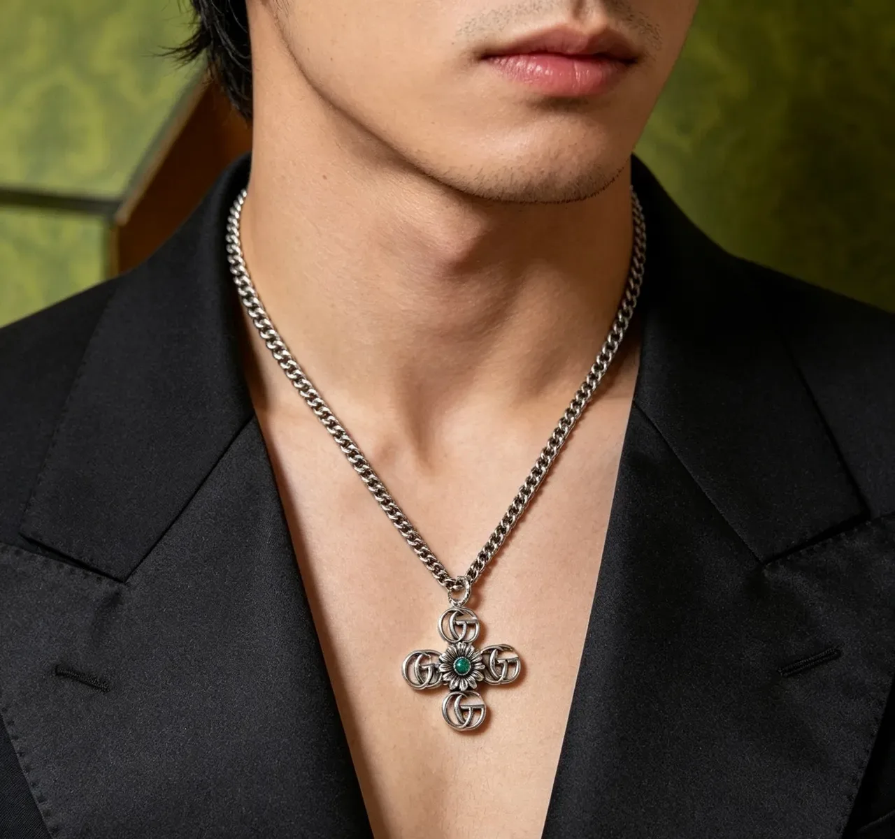 Collier Gucci GG Marmont Argent Bleu Chaîne Curb Chunky Pendentif Croix 5