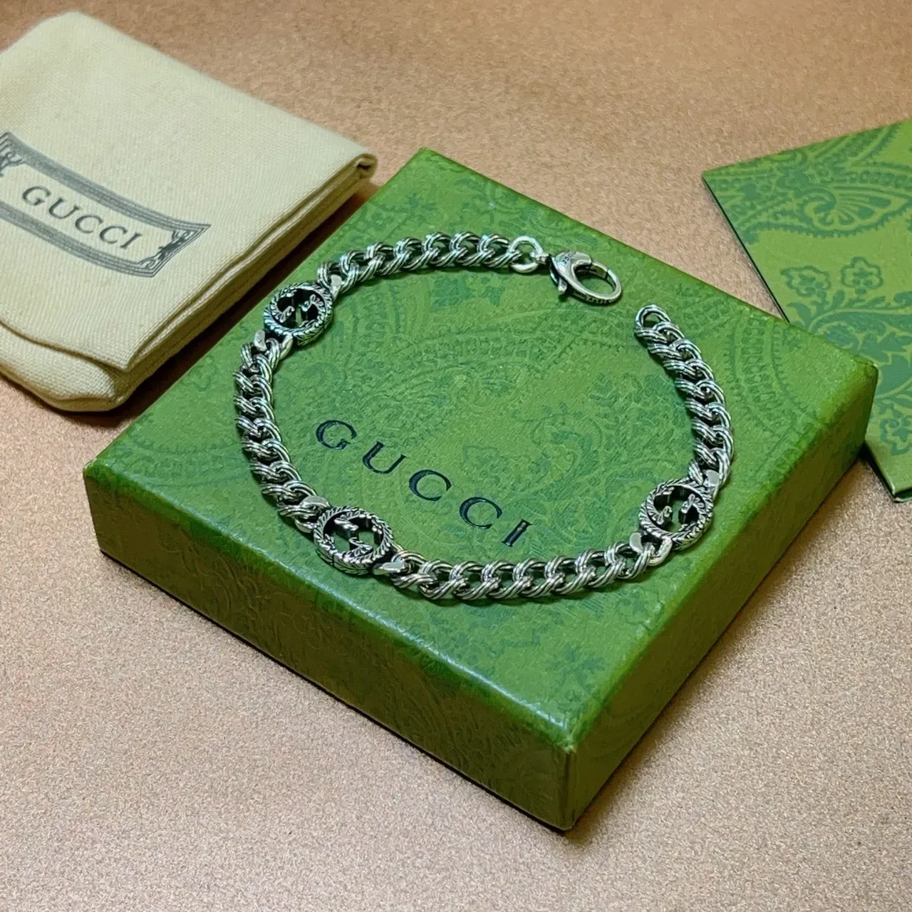 Gucci GG Marmont Silver Twisted Curb Chain Interlocking G Medallions Bracelet 6